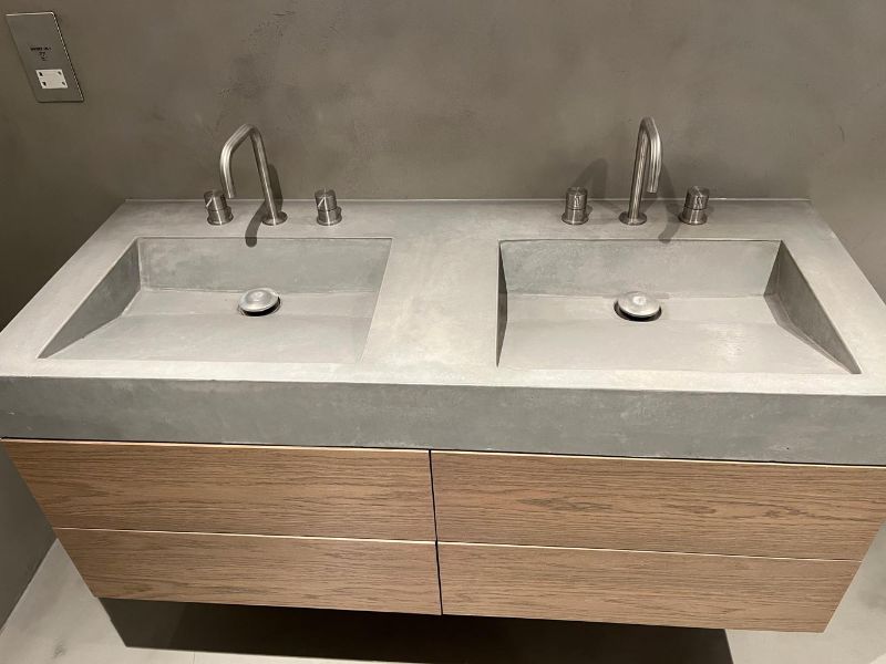 Badrumsrenovering med värmegolv & microcement. Hisings Backa i Göteborg