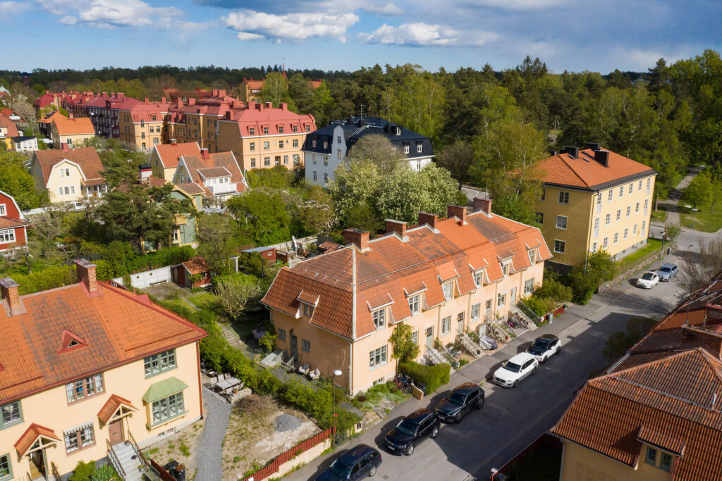 Nyputsad Fasad Bostadsrättsförening. Särö Algusered Kungsbacka